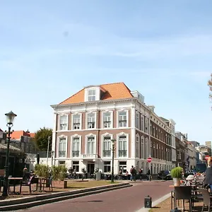 https://la-paulowna-boutique-hotel.thehaguehotels.net