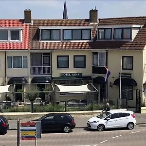 https://hotel-anna.zandvoort-hotels.com
